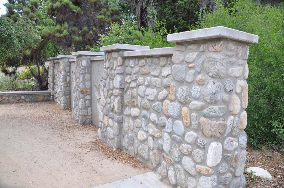 Rancho Santa Ana Botanical Wall